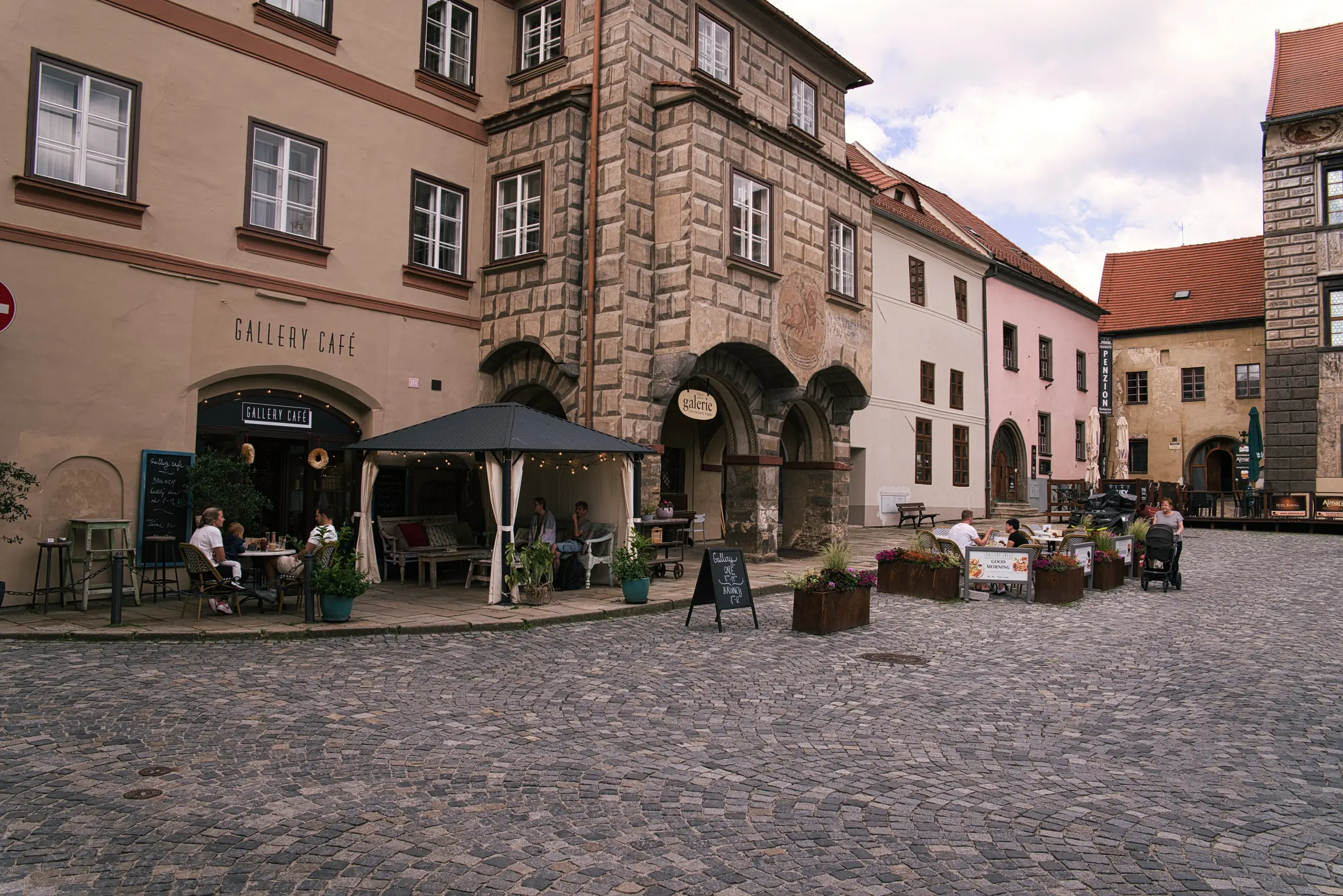 Gallery Café na historickém Velkém náměstí v Prachaticích